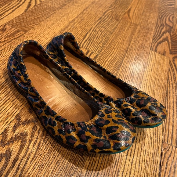 Tieks Leopard 8 Beautifully Rehabbed - Picture 5 of 11